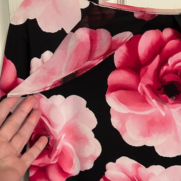 Calvin Klein Black Top with Pink Rose Allover Print - Picture 5 of 6